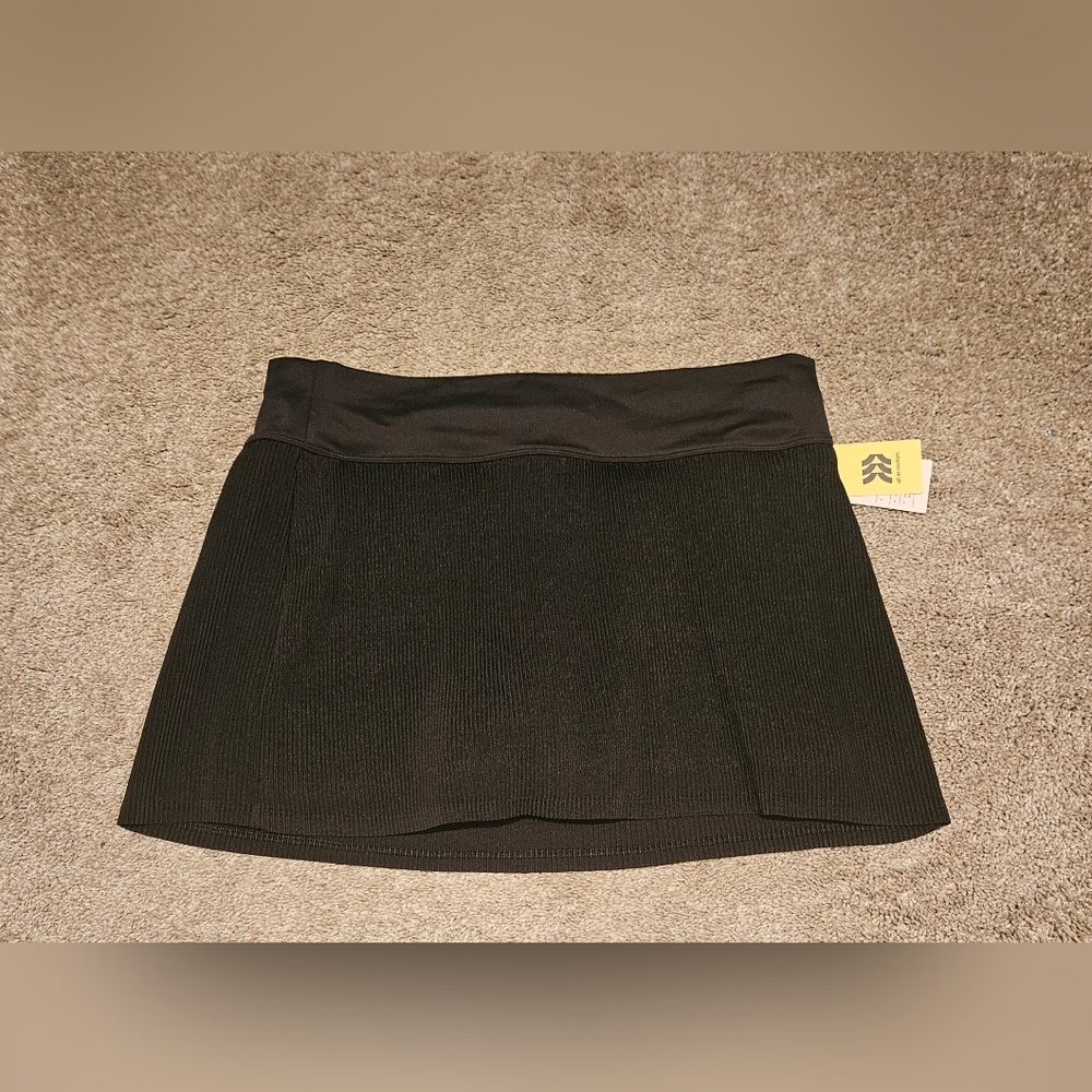 Black Skort